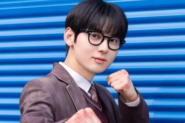 Biodata Pemain Study Group (Hwang Min-hyun sebagai Yoon Ga-min)