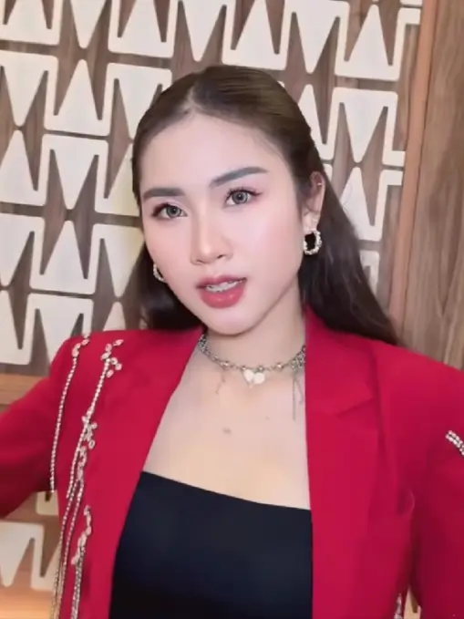 Dike Sabrina Biodata, Umur dan Profil Lengkap