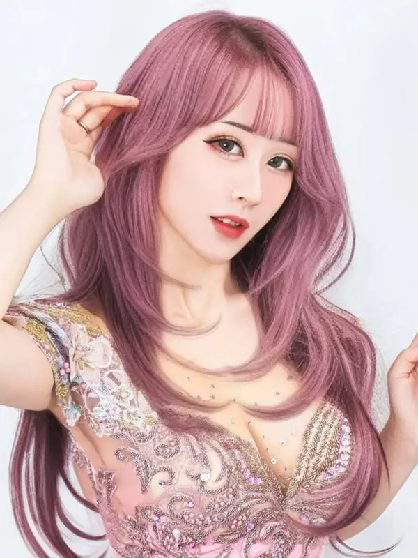 Larissa Rochefort Biodata, Umur dan Profil Lengkap