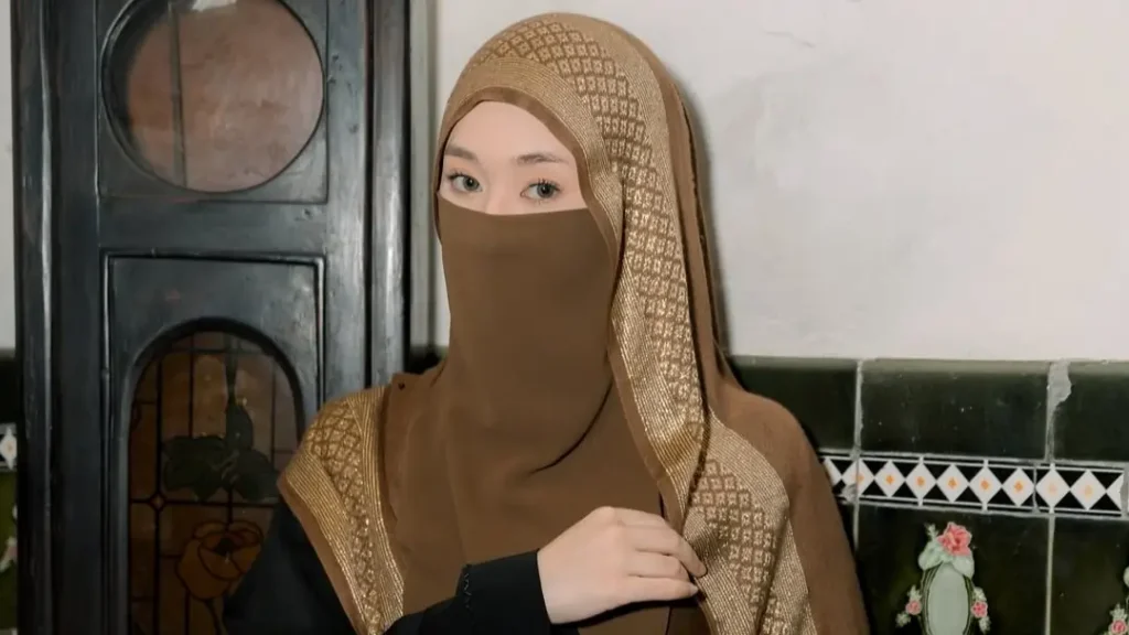 Tinandrose Biodata, Umur dan Profil Lengkap