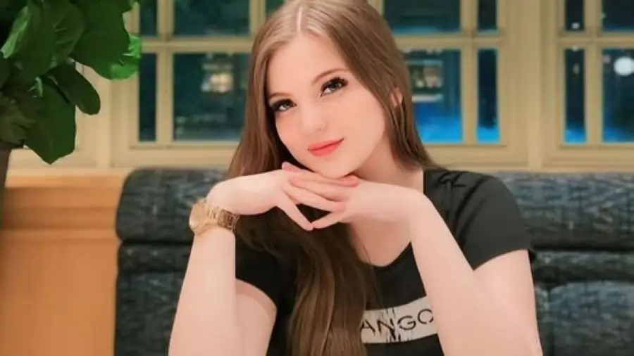 Andrea Henriette Biodata, Umur, Agama dan Profil Terbaru Andrea Henriette Biodata, Umur, Agama dan Profil Terbaru