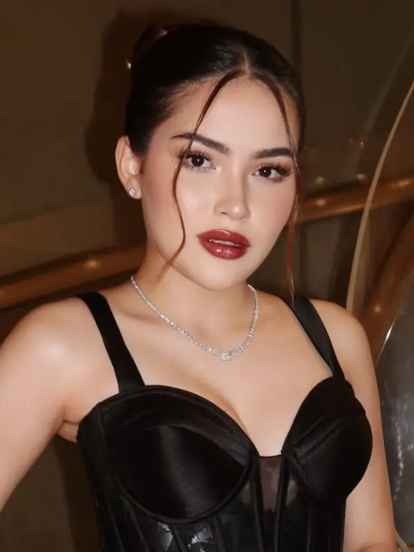 Nicole Parham Biodata, Umur, Agama dan Profil Lengkap