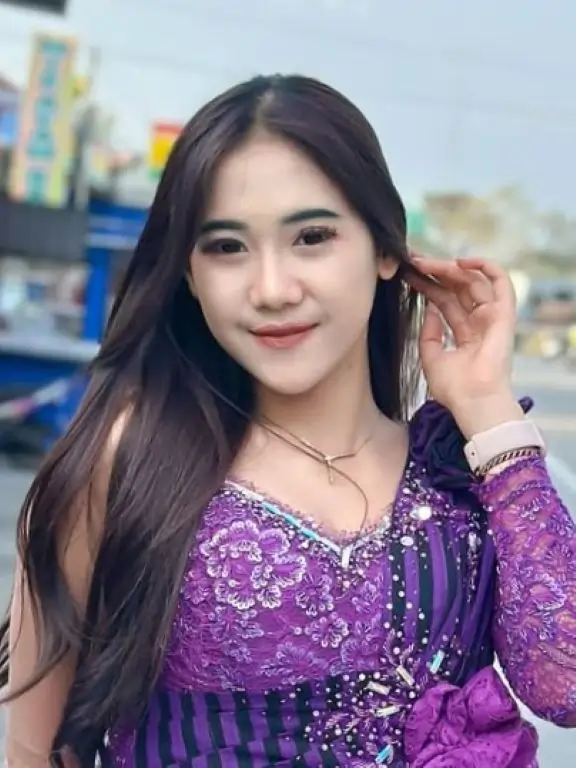 Nonik Aprilia Biodata, Umur, Agama dan Profil Lengkap