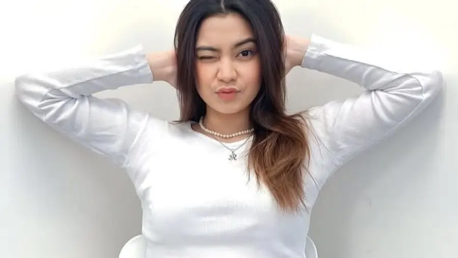 Ratu Aulia Biodata, Umur, Agama dan Profil Terbaru Ratu Aulia Biodata, Umur, Agama dan Profil Terbaru