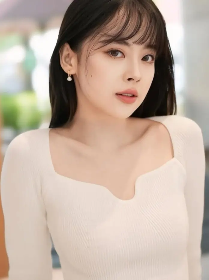 Verren Ornela Biodata, Umur, Agama dan Profil Lengkap