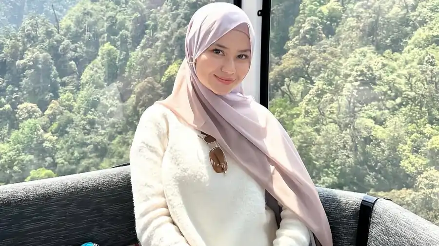 Balqiss Gralind Biodata, Umur, Agama dan Profil Terbaru Balqiss Gralind Biodata, Umur, Agama dan Profil Terbaru