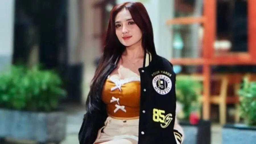 DJ Aliendya (Lady Duro) Biodata dan Umur Lengkap DJ Aliendya (Lady Duro) Biodata dan Umur Lengkap