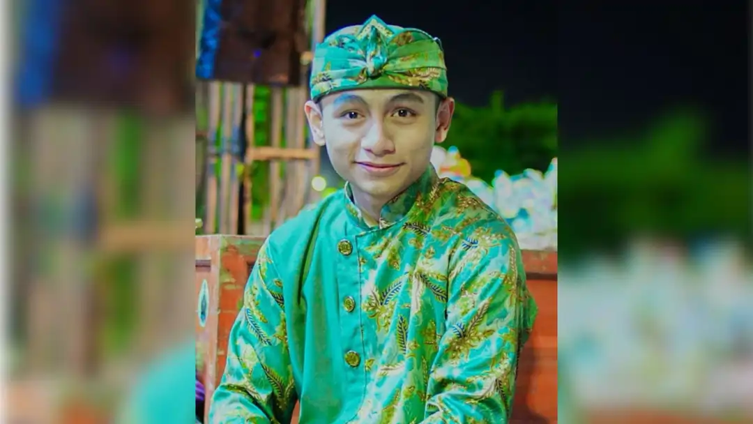 Khanha Ade Kosasih Sunarya Biodata dan Umur Dalang Muda Berbakat Khanha Ade Kosasih Sunarya Biodata dan Umur Dalang Muda Berbakat