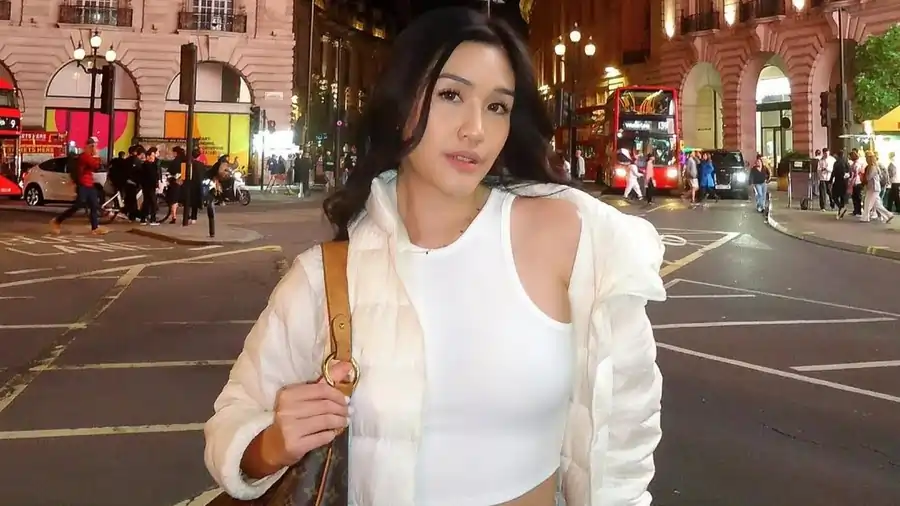 Luna Shabrina Biodata, Umur, Agama dan Profil Terbaru