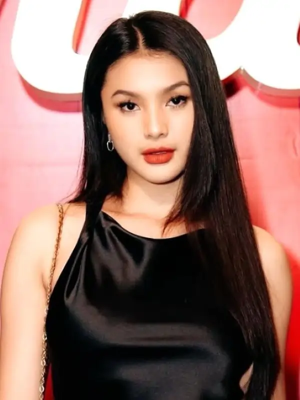 Rayna Snova Biodata, Umur, Agama dan Profil Lengkap